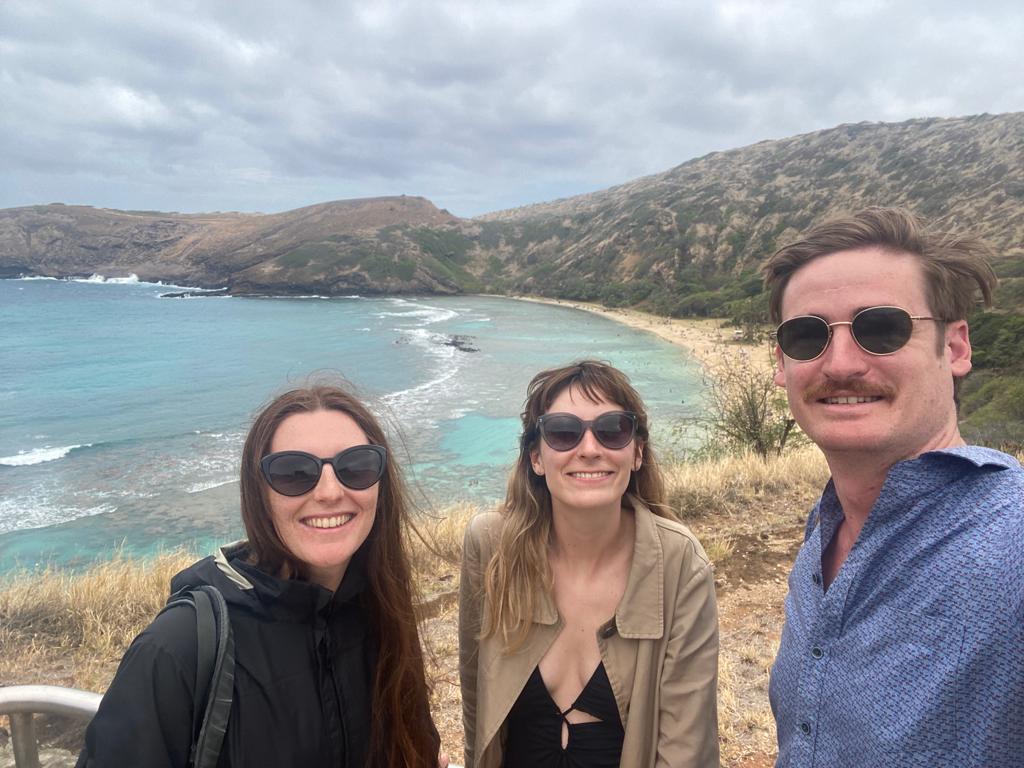 Natalie, Kaila, Gareth, and Eva present at MRS Hawaii